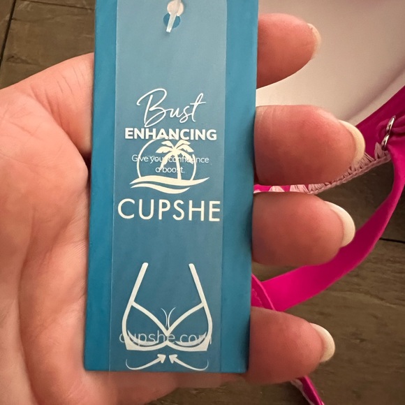 ✨NWT✨Cupshe Pink Bikini with Floral Design - Picture 7 of 8